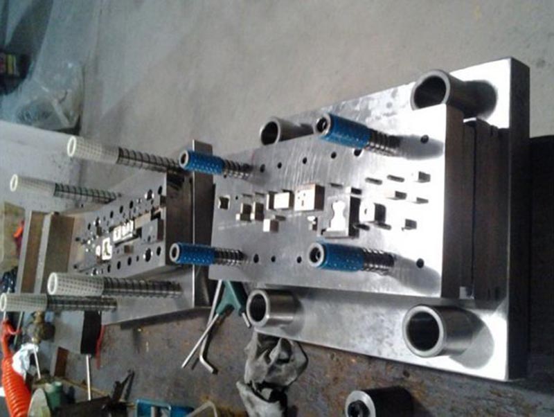 色达模具制造-12